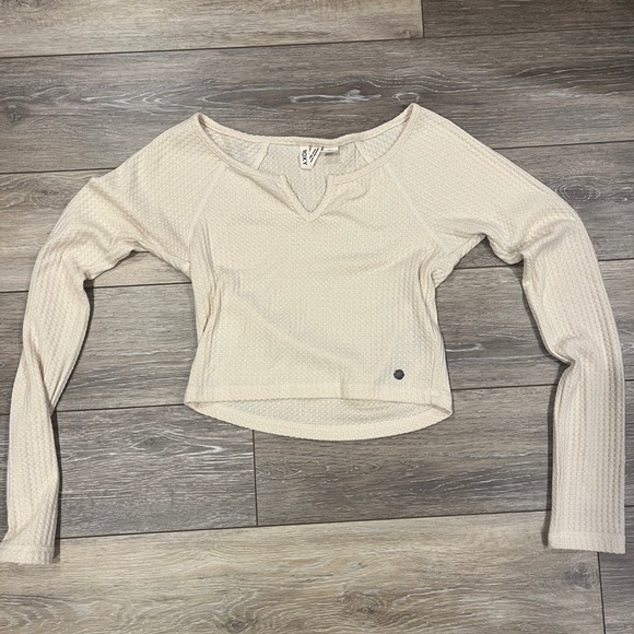 Roxy - Long Sleeve Cropped Waffle Top Solid Crew Neck Top - Picture 2 of 4